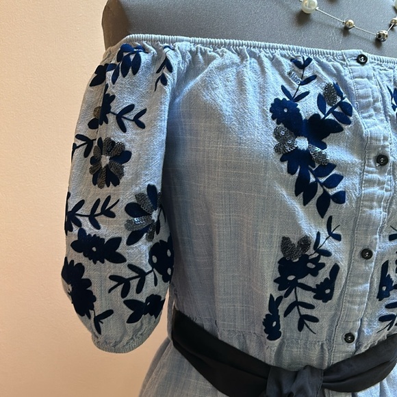 Zara Embroidered Sequinned Blue Dress &  Black Belt - Picture 4 of 16